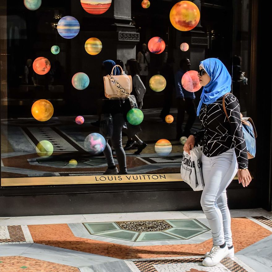 Photographer Captures The Gritty Spirt Of Milano In Candid Photos