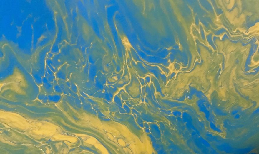 I Create Abstract And Fluid Art