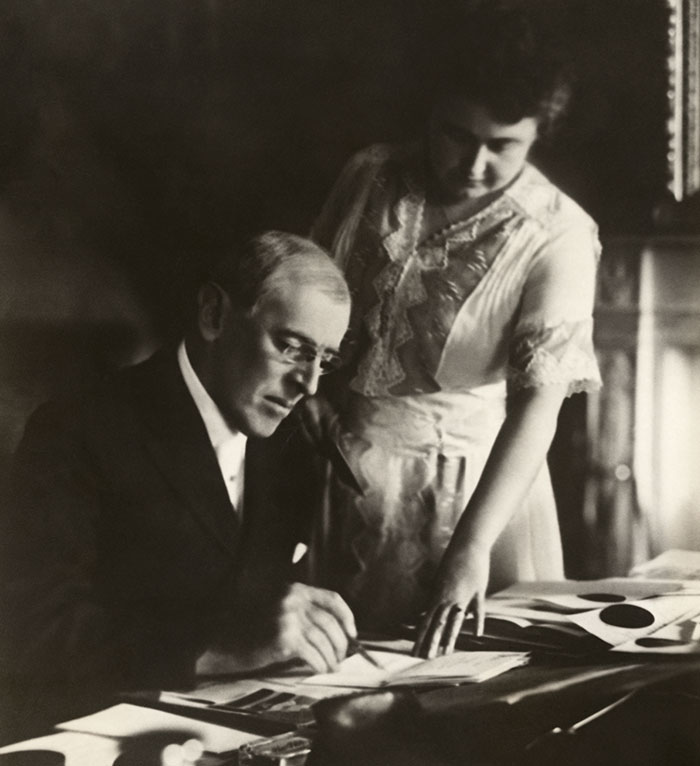 6 Historical Plot Twists That You Probably Didn’t Know About 6 Historical Plot Twists That You Probably Didn’t Know About