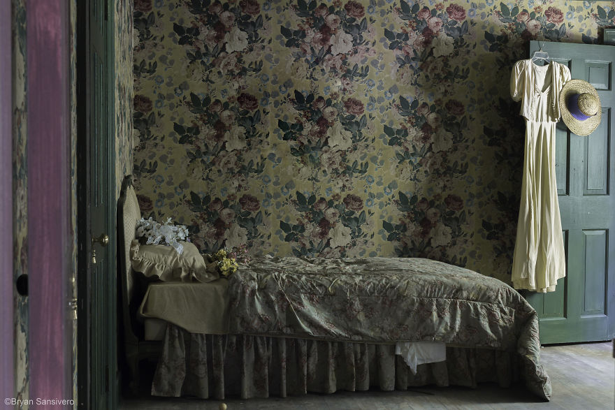 I Found An Abandoned Alice In Wonderland Mansion In New York I Found An Abandoned Alice In Wonderland Mansion In New York