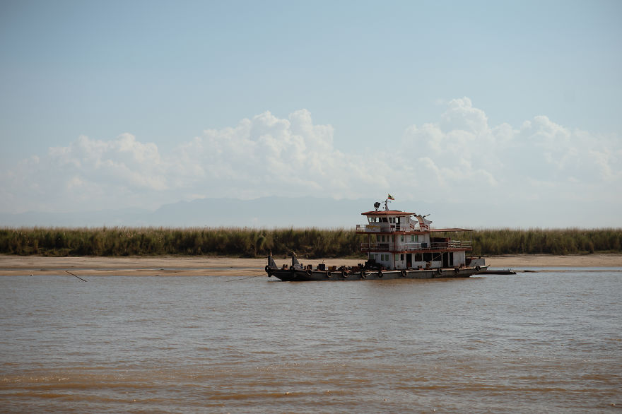 I Travelled Around Myanmar And Captured How People Lives There