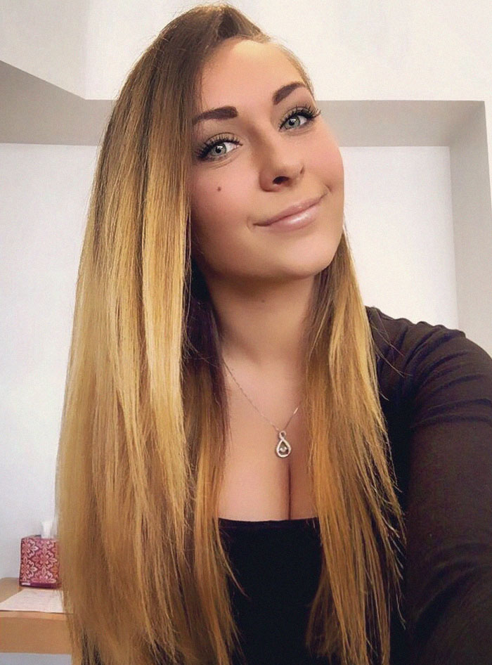 Girl Challenges Herself To Draw A Self-Portrait In 50 Cartoon Styles, And The Result Is Unbelievably Spot On Girl Challenges Herself To Draw A Self-Portrait In 50 Cartoon Styles, And The Result Is Unbelievably Spot On