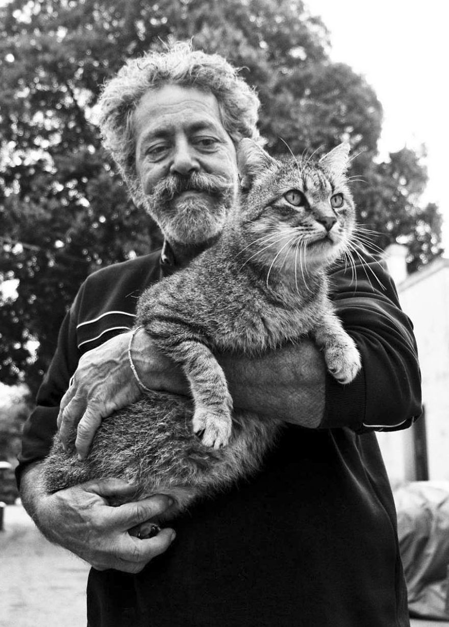 I Photograph Men With Their Cats And The Result Is Cuteness Overload!