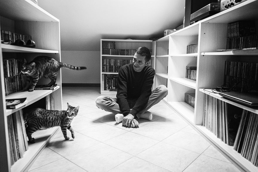 I Photograph Men With Their Cats And The Result Is Cuteness Overload!