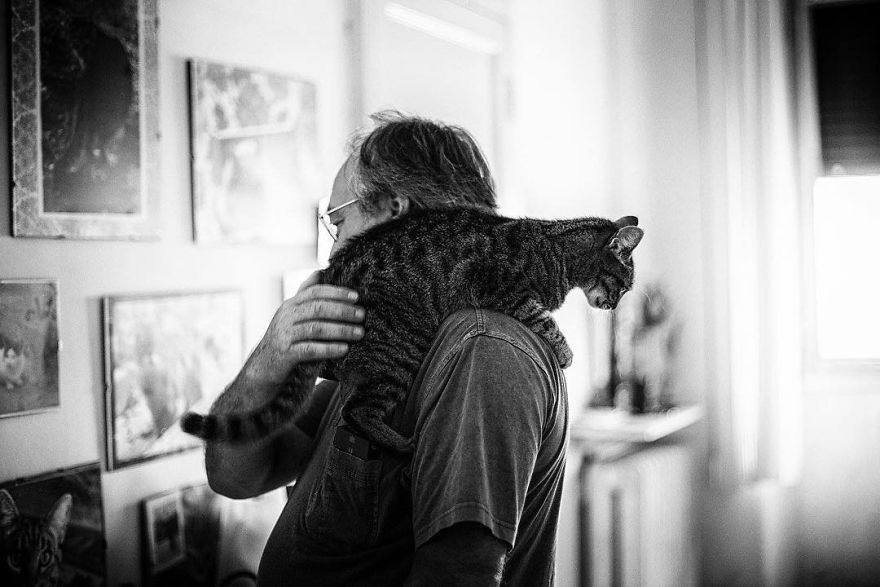 I Photograph Men With Their Cats And The Result Is Cuteness Overload!