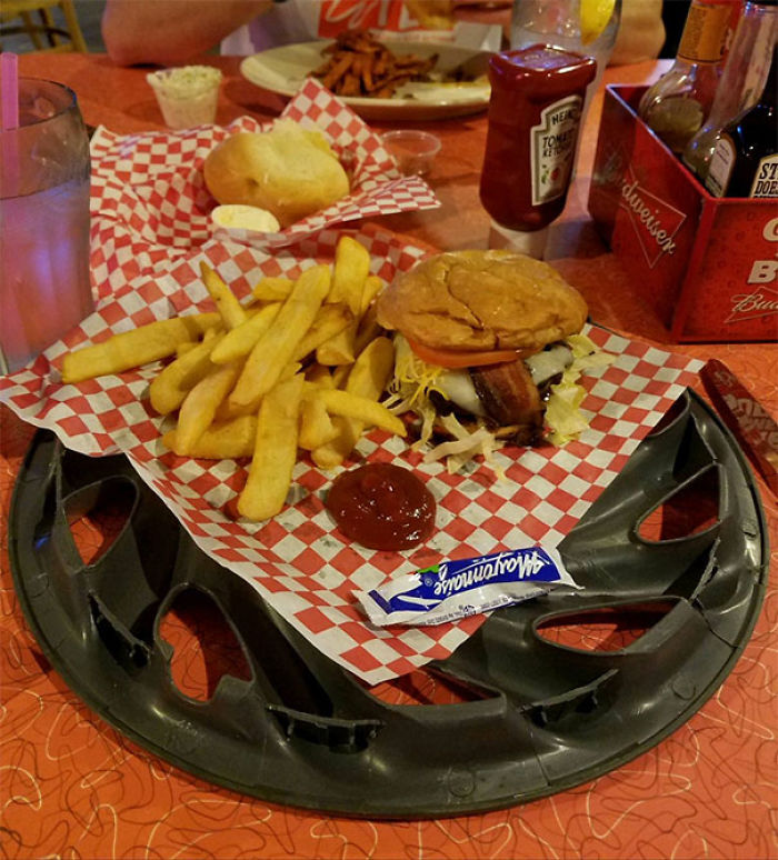 143 Times Restaurants Tried To Impress Their Customers Too Hard (New Pics) 143 Times Restaurants Tried To Impress Their Customers Too Hard (New Pics)