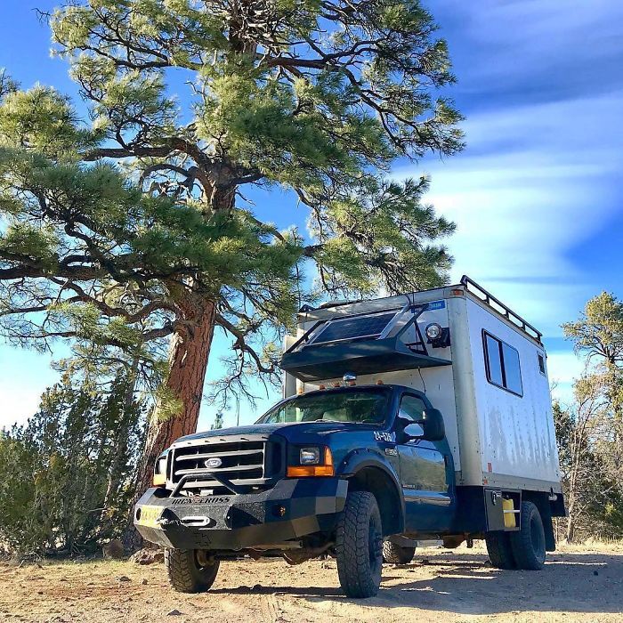14 Inspiring Stories Of People Who Chose “The Vanlife” And Left Their Conventional Homes Behind 14 Inspiring Stories Of People Who Chose “The Vanlife” And Left Their Conventional Homes Behind