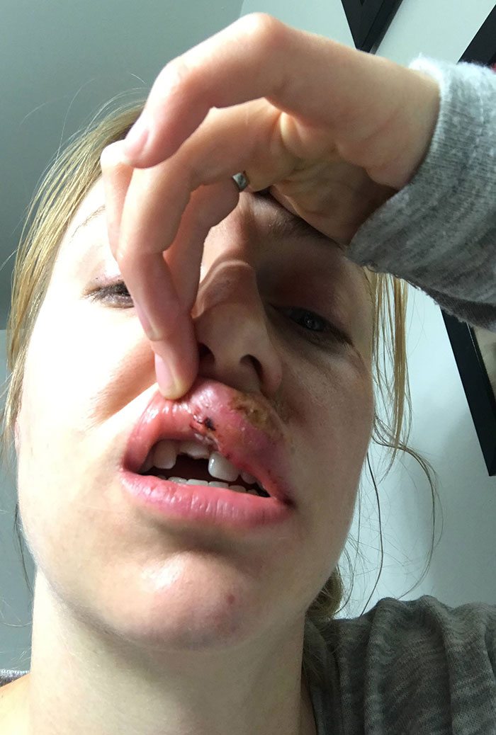 Woman Drinks 3 Glasses Of Wine At A Work Event, And Things Escalate So Wrong The Whole Internet Is Feeling Sorry For Her