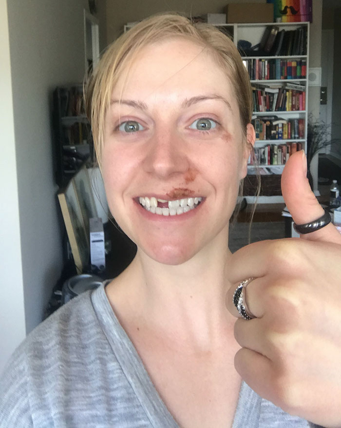 Woman Drinks 3 Glasses Of Wine At A Work Event, And Things Escalate So Wrong The Whole Internet Is Feeling Sorry For Her