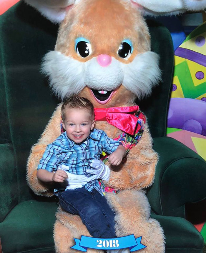 The Internet Is Dying From Laughter At The Way This Little Boy Ruined His Mother’s Proposal Video The Internet Is Dying From Laughter At The Way This Little Boy Ruined His Mother’s Proposal Video