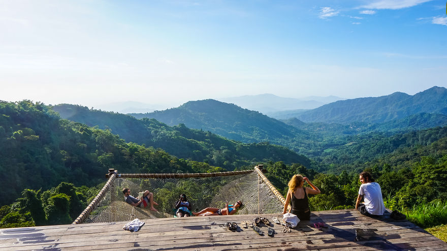 You Need To See These Gigantic Hammocks In Colombia You Need To See These Gigantic Hammocks In Colombia
