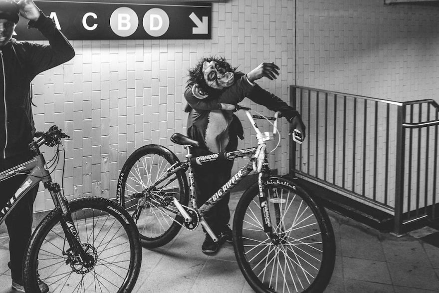 The Faces Of The New York Subway In Fantastic Black And White Images The Faces Of The New York Subway In Fantastic Black And White Images