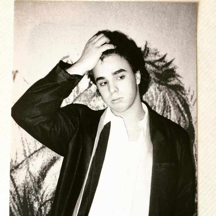 74 Celebrities Share Their Old Headshots, And Some Are Barely Recognizable 74 Celebrities Share Their Old Headshots, And Some Are Barely Recognizable