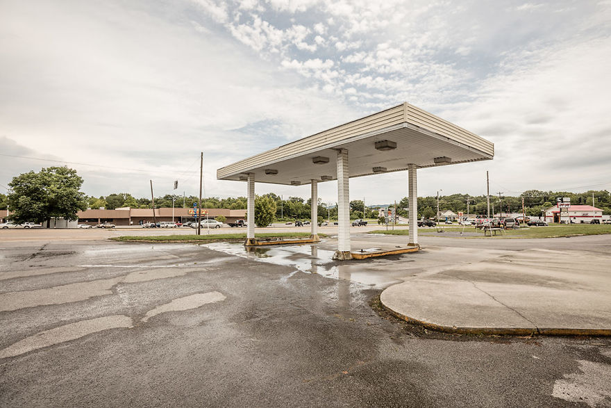 Out Of Gas – The Abandoned Gas Stations In The South Of The United States Of America Out Of Gas – The Abandoned Gas Stations In The South Of The United States Of America