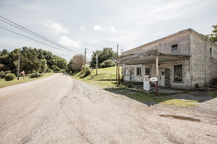 Out Of Gas – The Abandoned Gas Stations In The South Of The United States Of America Out Of Gas – The Abandoned Gas Stations In The South Of The United States Of America