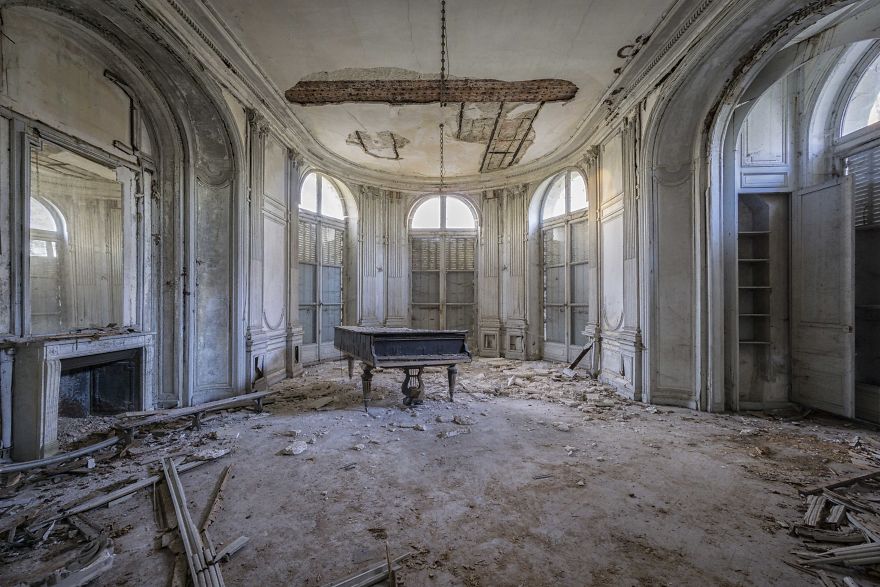 I Travel Through Europe In Search Of Forgotten Pianos In Abandoned Places I Travel Through Europe In Search Of Forgotten Pianos In Abandoned Places