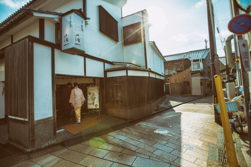 The No-Face Tourist In Japan