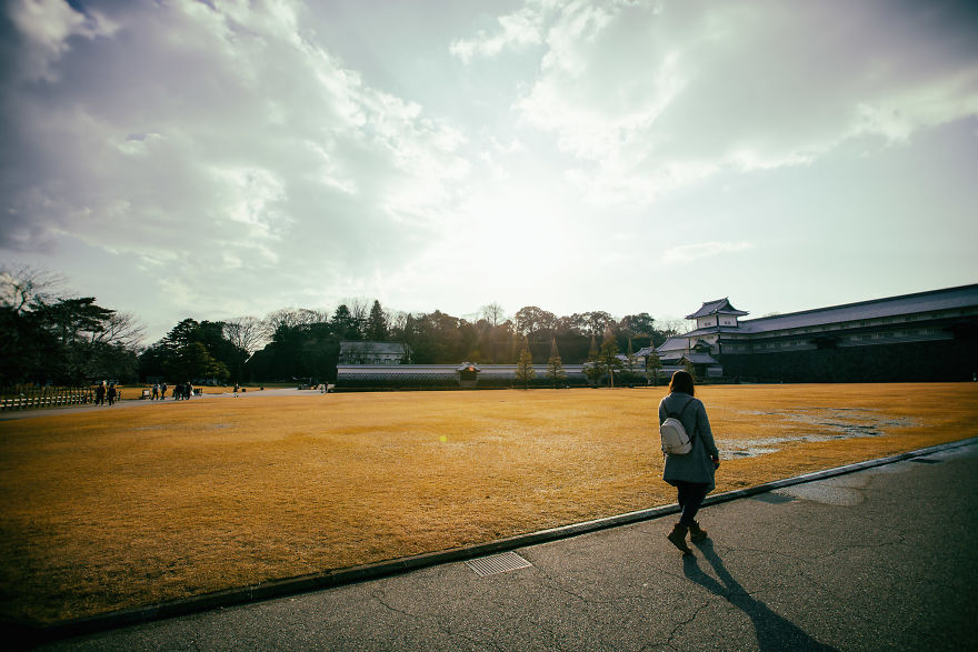 The No-Face Tourist In Japan