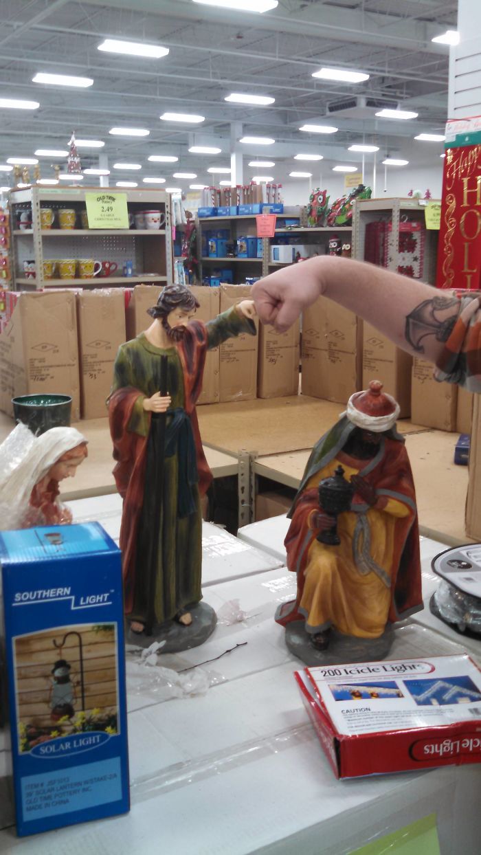 45 Times People Couldn’t Believe Their Luck In Thrift Stores, Flea Markets And Garage Sales 45 Times People Couldn’t Believe Their Luck In Thrift Stores, Flea Markets And Garage Sales