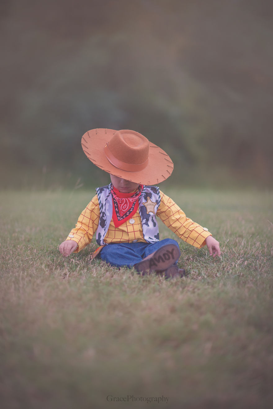 Texas Mom Photographs Her Children Dressed In Their Favorite Disney Characters, And The Results Are Amazing Texas Mom Photographs Her Children Dressed In Their Favorite Disney Characters, And The Results Are Amazing