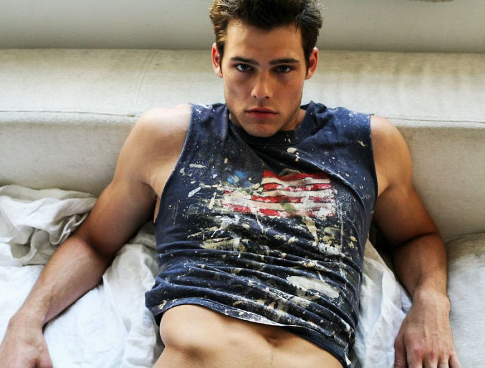 This Guy&#8217;s Tinder Experiment Shows How Girls Respond To Creepy Messages From Hot Guys, And It&#8217;s Quite Shocking