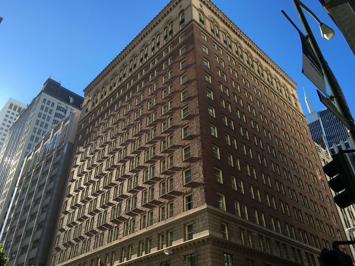 165 Times People Got Seriously Confused By Accidental Optical Illusions In Everyday Things 165 Times People Got Seriously Confused By Accidental Optical Illusions In Everyday Things