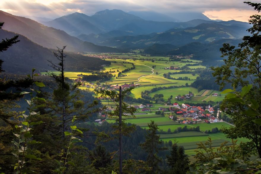 24 Reasons To Visit Slovenia If You’re A Photographer (In Pictures) 24 Reasons To Visit Slovenia If You’re A Photographer (In Pictures)