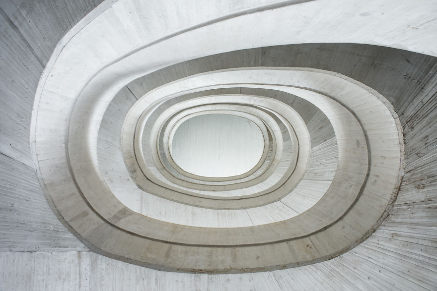 Alien Architecture: I Captured The Beauty Of The City Of Arts And Sciences Of Valencia