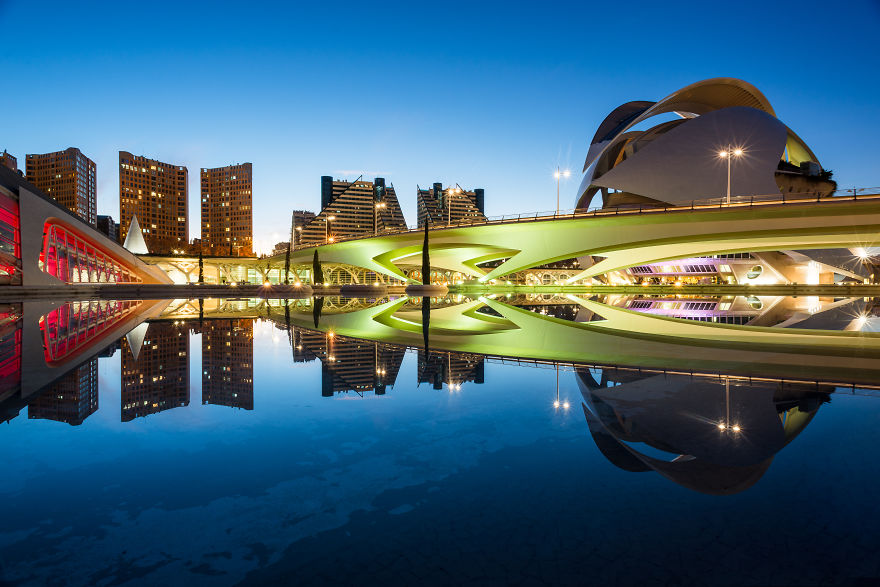 Alien Architecture: I Captured The Beauty Of The City Of Arts And Sciences Of Valencia