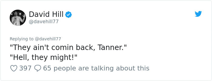 Guy Pays $800 To Get 40+ Bats Out Of His Attic, Doesn’t Expect Contractors To Do This Guy Pays $800 To Get 40+ Bats Out Of His Attic, Doesn’t Expect Contractors To Do This