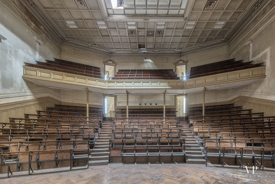 I Photograph Abandoned Stuff I Photograph Abandoned Stuff