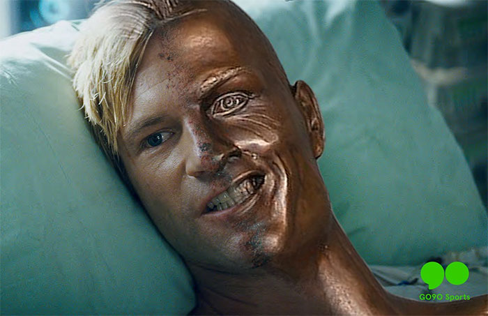 Internet Laughed At This Guy’s First Attempt At Cristiano Ronaldo’s Bust, So He Tries The Second Time Internet Laughed At This Guy’s First Attempt At Cristiano Ronaldo’s Bust, So He Tries The Second Time