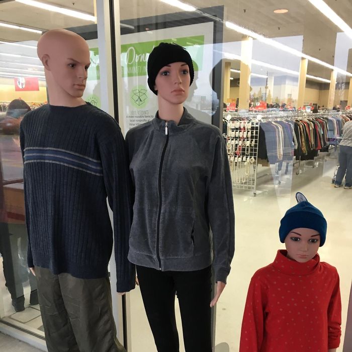 56 Of The Most Hilarious Moments In Mannequin History 56 Of The Most Hilarious Moments In Mannequin History