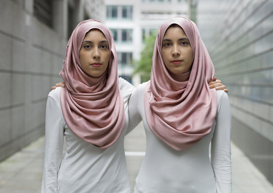 Portraits Of Identical Twins Show Just How Different They Are