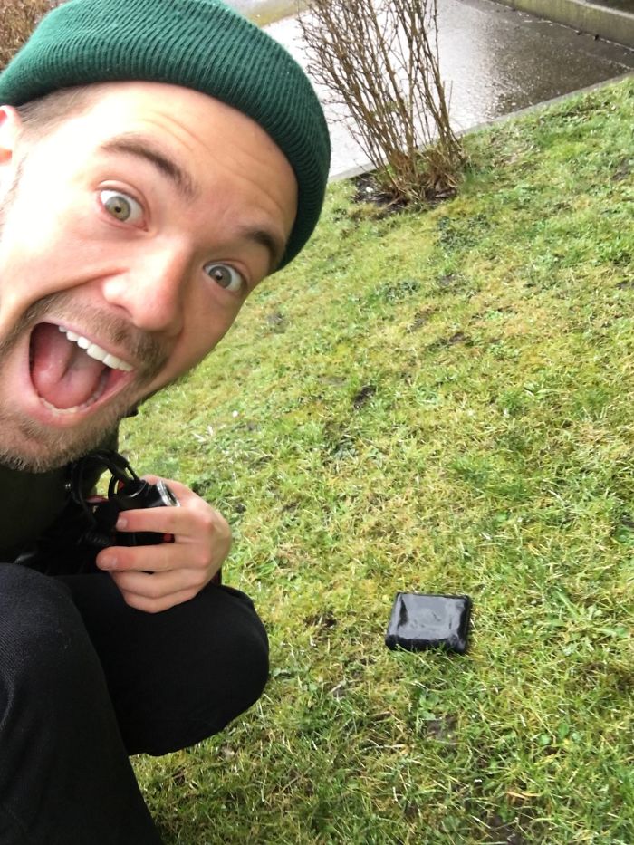 Guy Gets Too Close To Wild Fox While Snapchatting It, And Now He Wishes He Hadn’t Guy Gets Too Close To Wild Fox While Snapchatting It, And Now He Wishes He Hadn’t