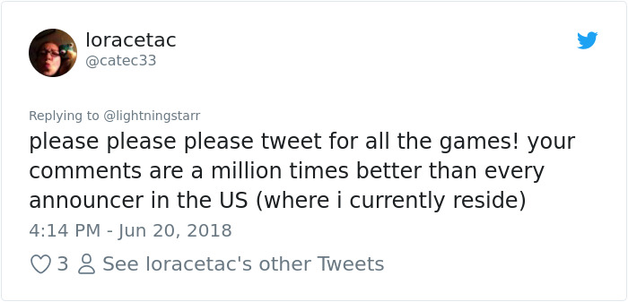 Guy Asks Girlfriend To Text Him Football Game Updates, And People Can’t Stop Laughing Now Guy Asks Girlfriend To Text Him Football Game Updates, And People Can’t Stop Laughing Now