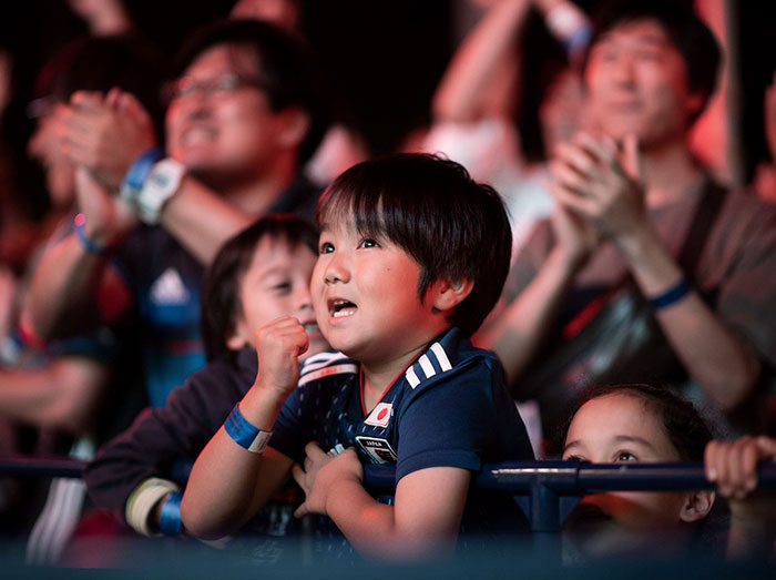 Japanese And Senegalese Football Fans Show The World How To Be The Best Guests Ever
