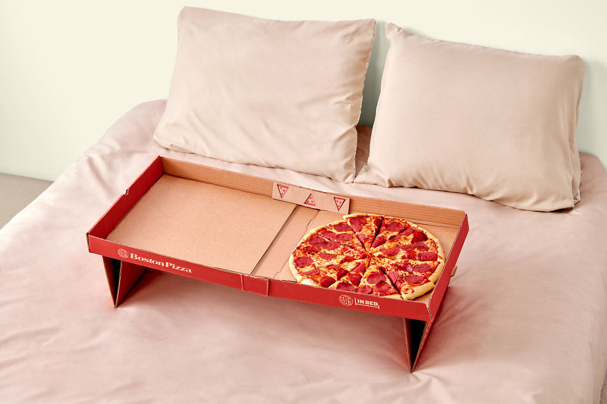 We Made A Pizza Box That Turns Into A Tray For Eating In Bed We Made A Pizza Box That Turns Into A Tray For Eating In Bed