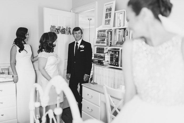 179 Times Fathers Couldn’t Hold Back Their Emotions After Seeing Daughters In Wedding Dresses For The First Time 179 Times Fathers Couldn’t Hold Back Their Emotions After Seeing Daughters In Wedding Dresses For The First Time