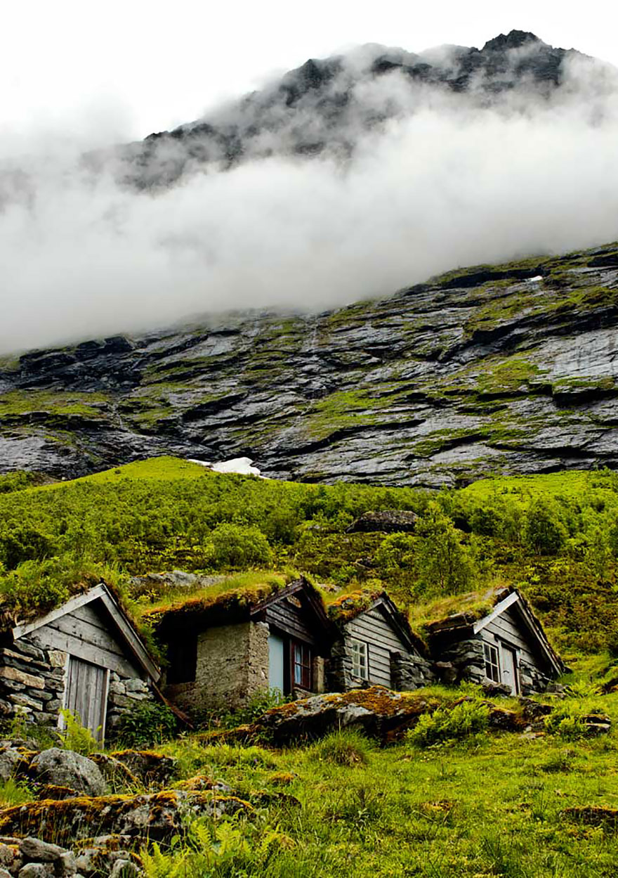 30 Scandinavian Houses With Green Roofs Look Straight Out Of A Fairytale 30 Scandinavian Houses With Green Roofs Look Straight Out Of A Fairytale