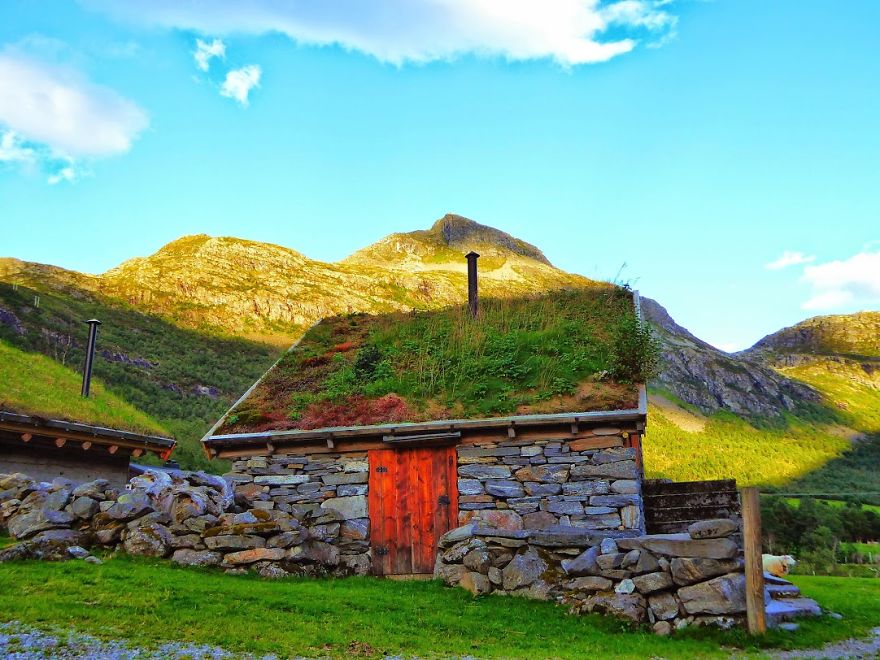 30 Scandinavian Houses With Green Roofs Look Straight Out Of A Fairytale 30 Scandinavian Houses With Green Roofs Look Straight Out Of A Fairytale