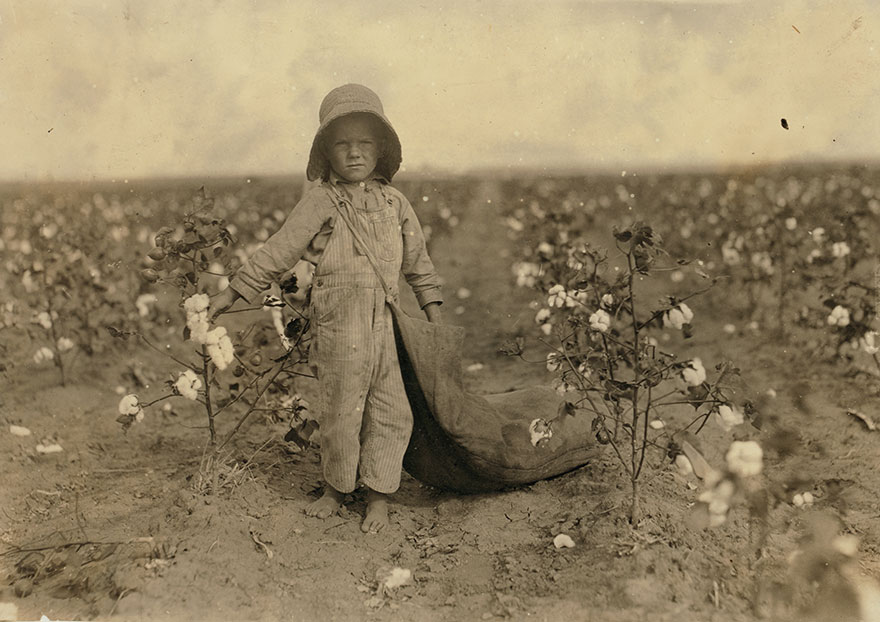 Gruesome Pictures From The 1900s Showing The Struggles Of Working Children Before Child Labor Was Abolished