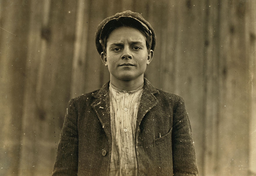 Gruesome Pictures From The 1900s Showing The Struggles Of Working Children Before Child Labor Was Abolished