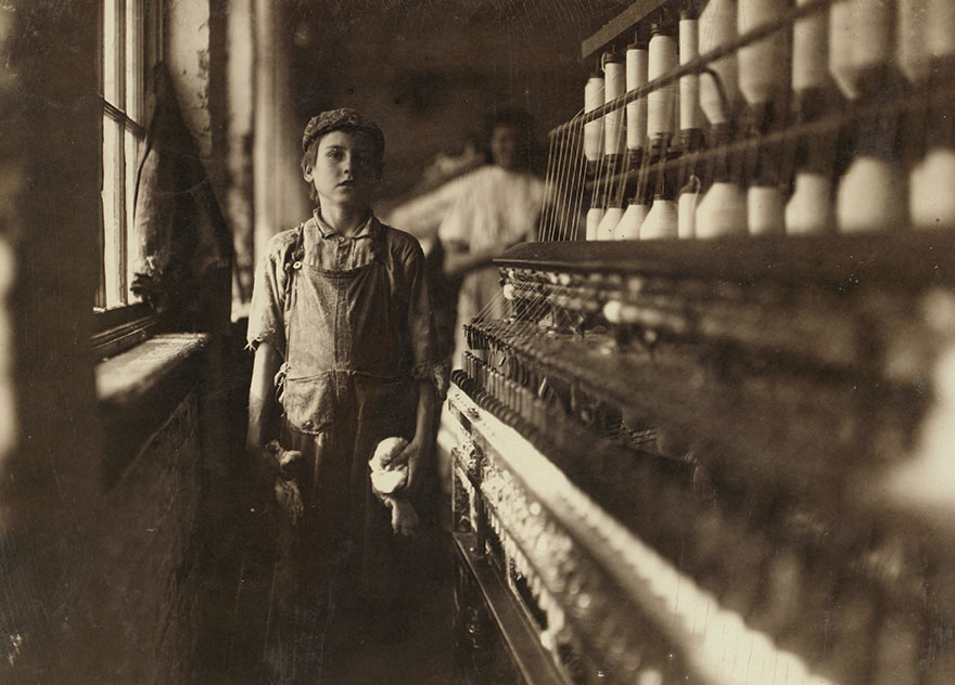 Gruesome Pictures From The 1900s Showing The Struggles Of Working Children Before Child Labor Was Abolished