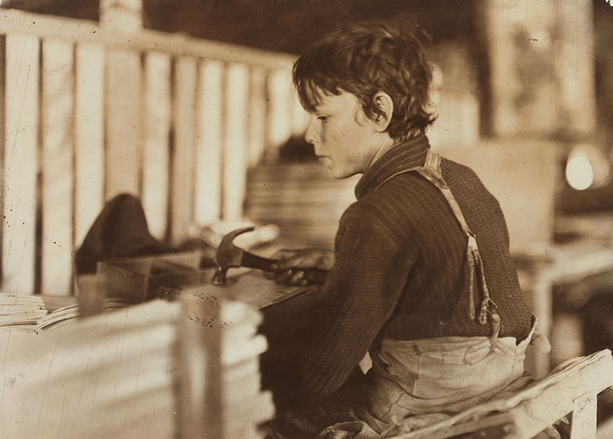 Gruesome Pictures From The 1900s Showing The Struggles Of Working Children Before Child Labor Was Abolished