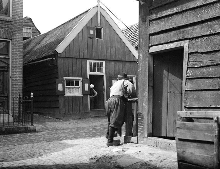 Man Found Photos From Europe In 1904, Revealing How Everything Looked Before Modern Technology Man Found Photos From Europe In 1904, Revealing How Everything Looked Before Modern Technology