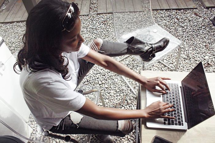 Internet Trolls Make Fun Of This Victoria’s Secret Model For Saying She Can Code, Get Shut Down With Perfect Reply Internet Trolls Make Fun Of This Victoria’s Secret Model For Saying She Can Code, Get Shut Down With Perfect Reply