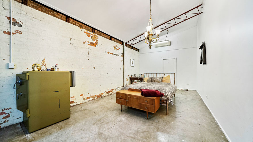 This 1950’s Warehouse Sold For $1,230,000 Sounds Expensive Only Until You Look Inside This 1950’s Warehouse Sold For $1,230,000 Sounds Expensive Only Until You Look Inside