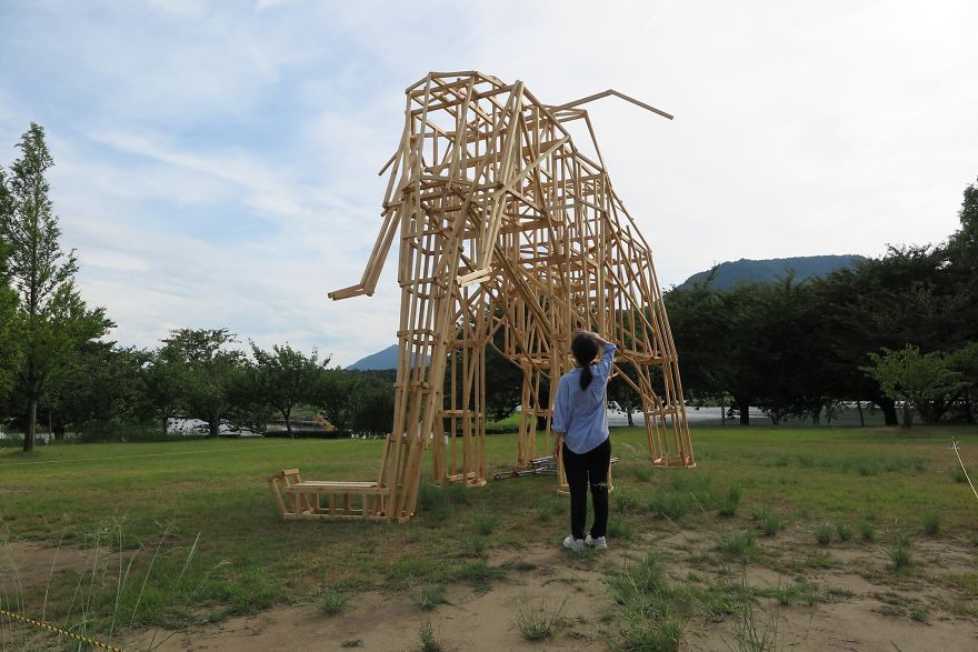 Japanese Continue The Tradition Of Rice Harvest Season By Creating Gigantic Straw Sculptures Japanese Continue The Tradition Of Rice Harvest Season By Creating Gigantic Straw Sculptures
