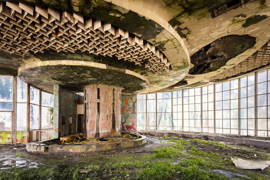 After Photographing Nearly 500 Abandoned Locations, I Came Across Stunning Abkhazia After Photographing Nearly 500 Abandoned Locations, I Came Across Stunning Abkhazia